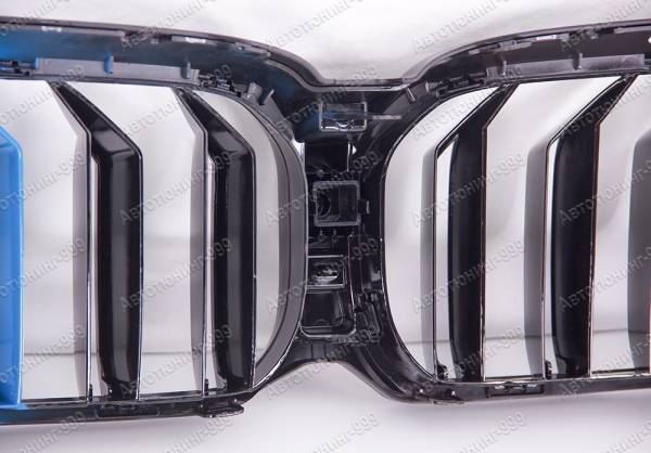 Решетка радиатора ноздри M5 для BMW 5 серия (G 30) триколор