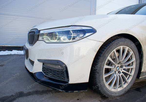 Юбка переднего бампера M Performance на BMW 5 серия G 30 черная
